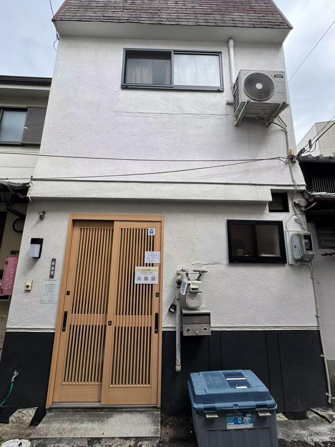 大阪市山house中津 最大10人 中津駅まで徒歩6分 梅田まで電車4分行ける！　アパートメント エクステリア 写真